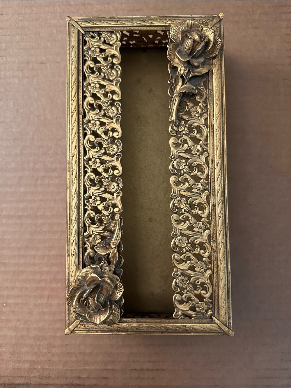 Ornate Gold Decorative tissue box holder- Elegant Floral Accent